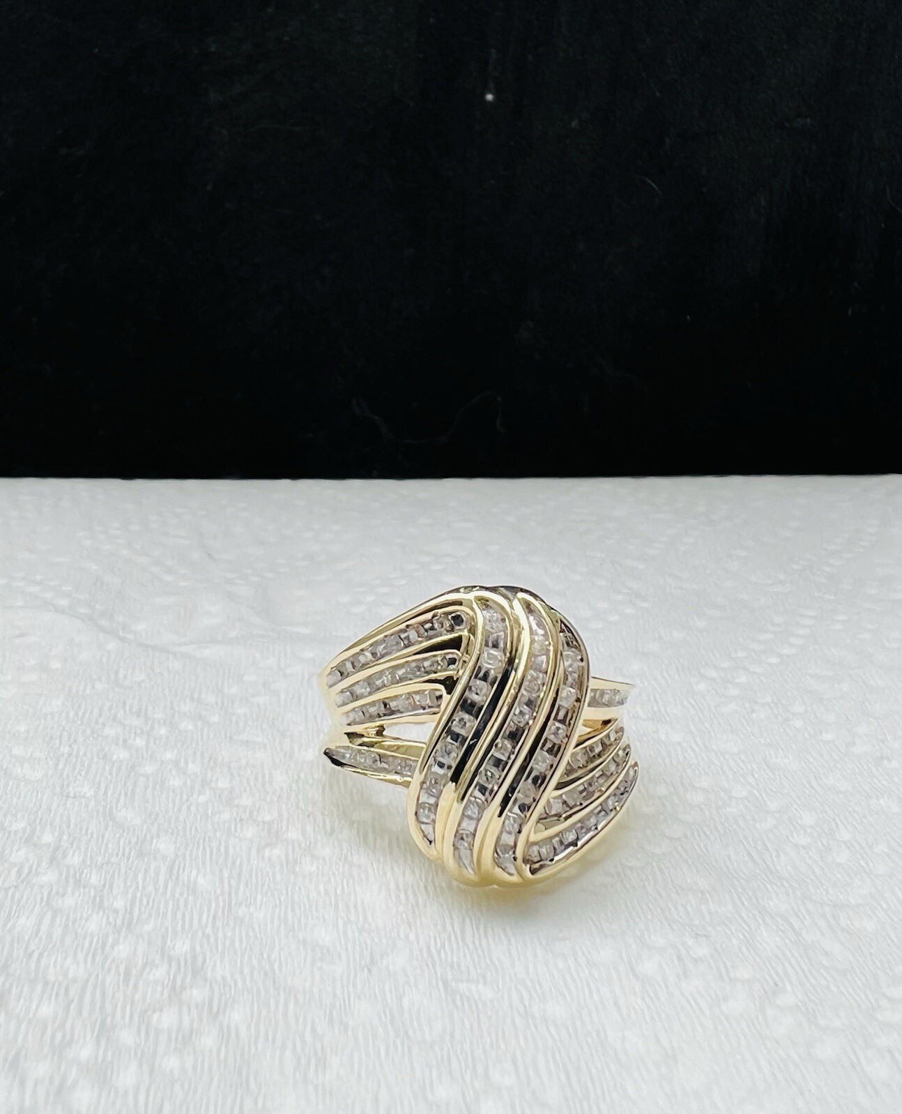 14k yellow diamond gold ring .4 carats I2-3 Channel Set diamonds 5 Grams size 7