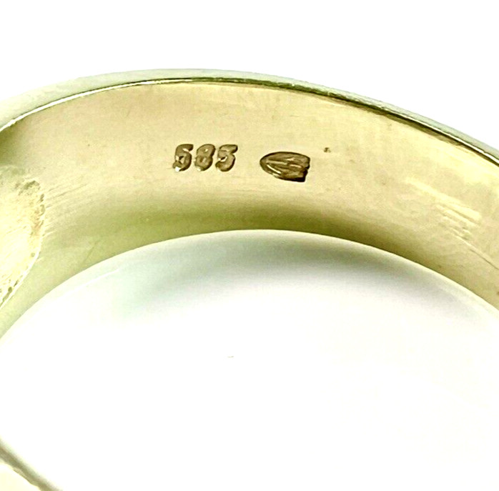 Ring 585 Gold 0.33 ct. Diamonds 0.44ct. Emerald Size 57 18.1mm / 8.51g Excellent Condition