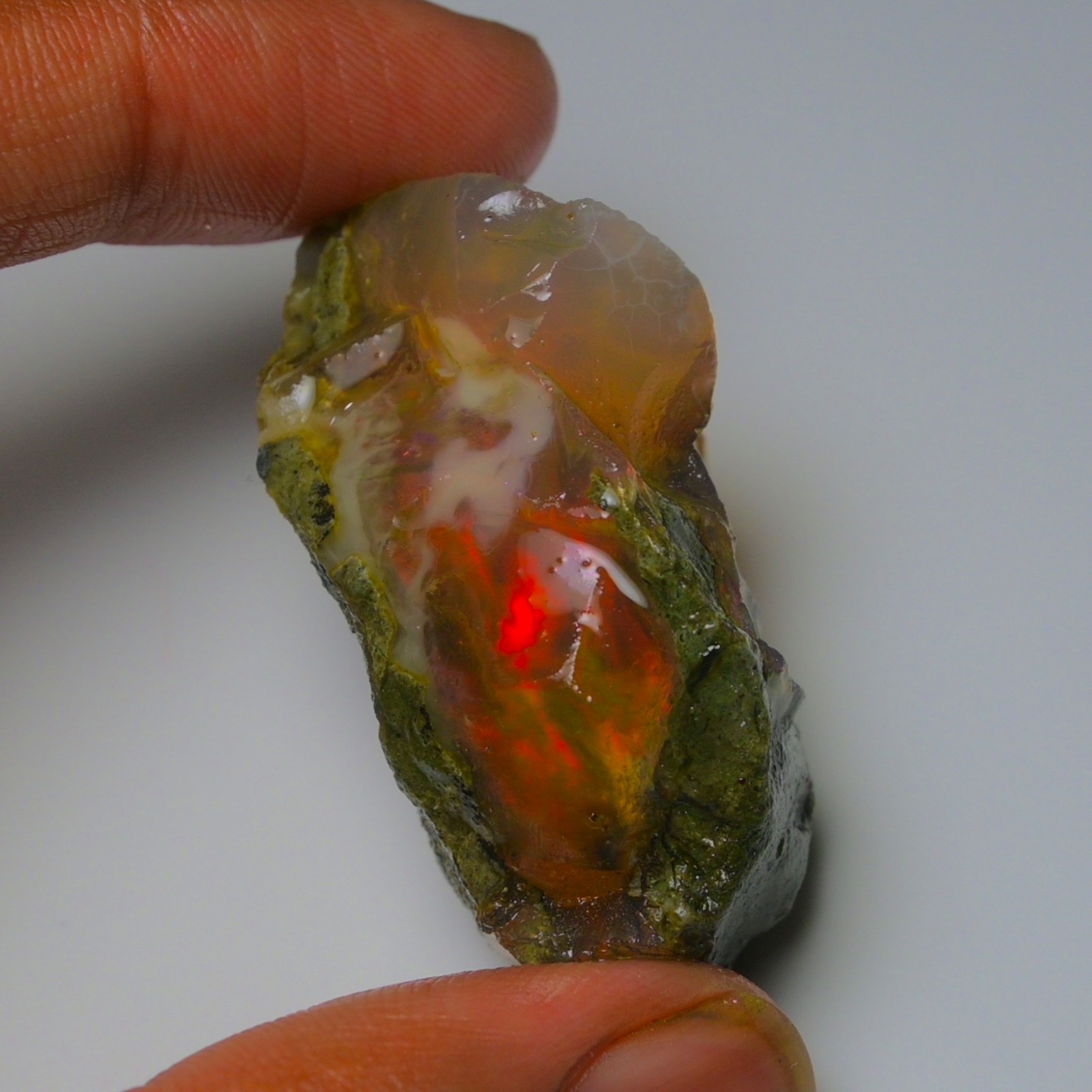 Ethiopian Oil Opal Specimen 100.00 cts Natural Rough Gemstone – Fire Opal Roug