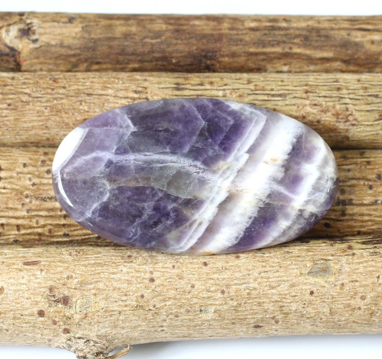Brazilian Natural Violet Amethyst 40.55 Ct/42 mm Oval Gemstone Certified T38123