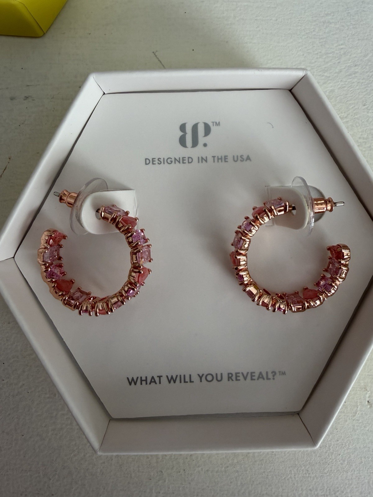 Ring Bomb Party ER39586 Layla Hoop Earrings Pink Ombre CZ Rose Gold Butterfly
