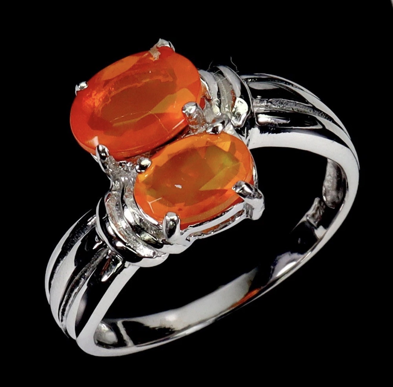 Absolutely Stunning 2CT Orange Fire Opal Bypass Ring 925 Sterling Silver Sz 8