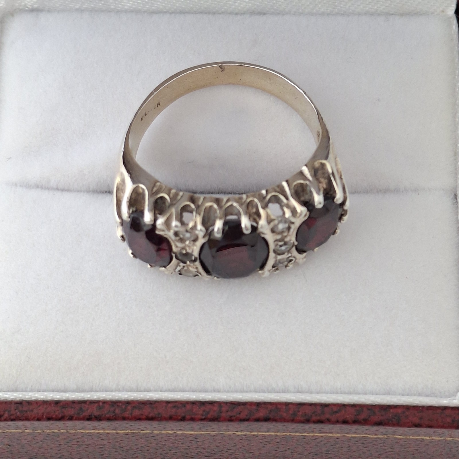 Vintage Sterling Silver Garnet Trilogy Ring Size M 4.58g