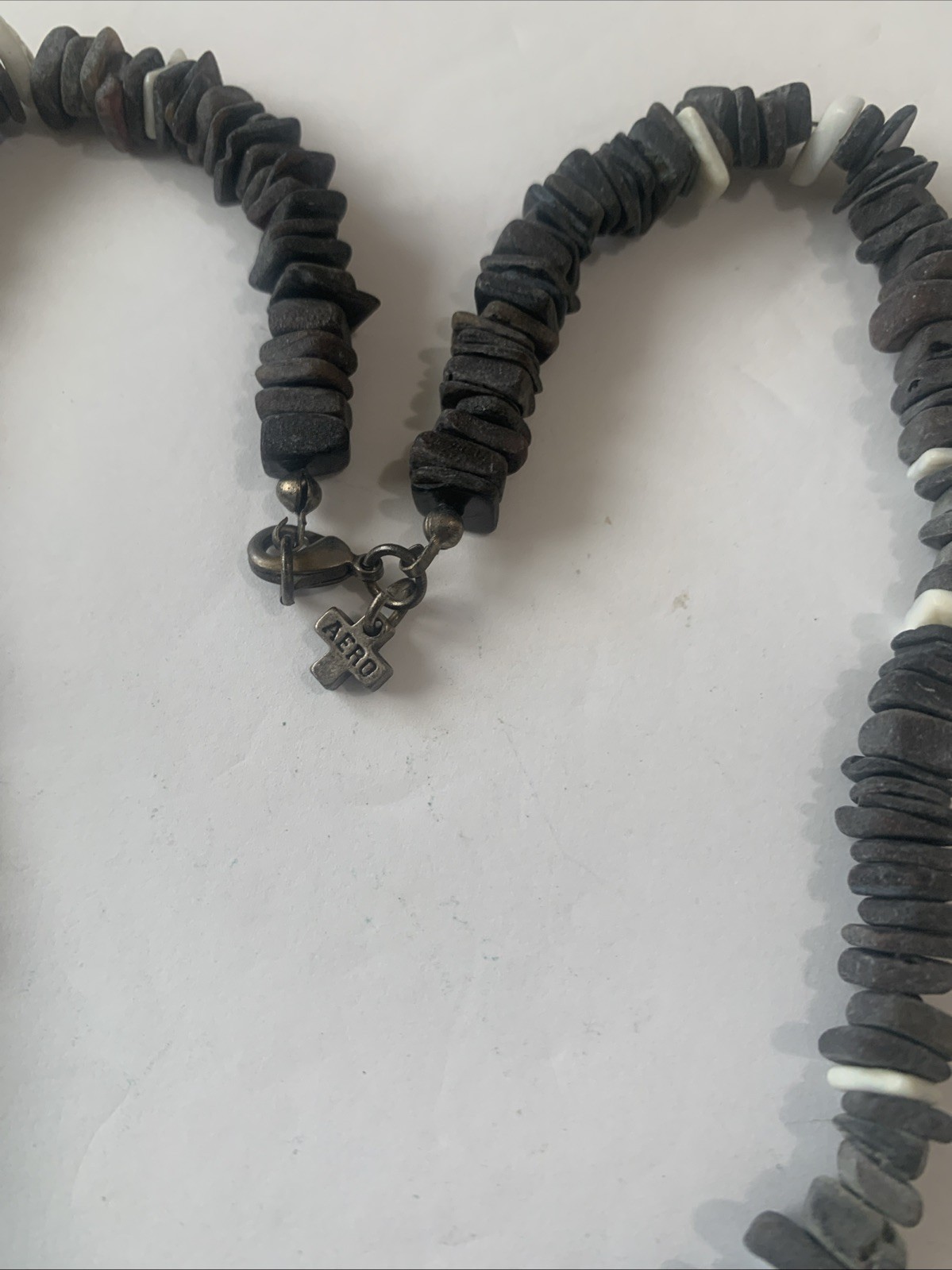 Vintage Aeropostale (AERO 1987y) beaded bracelet with a cross charm. N57
