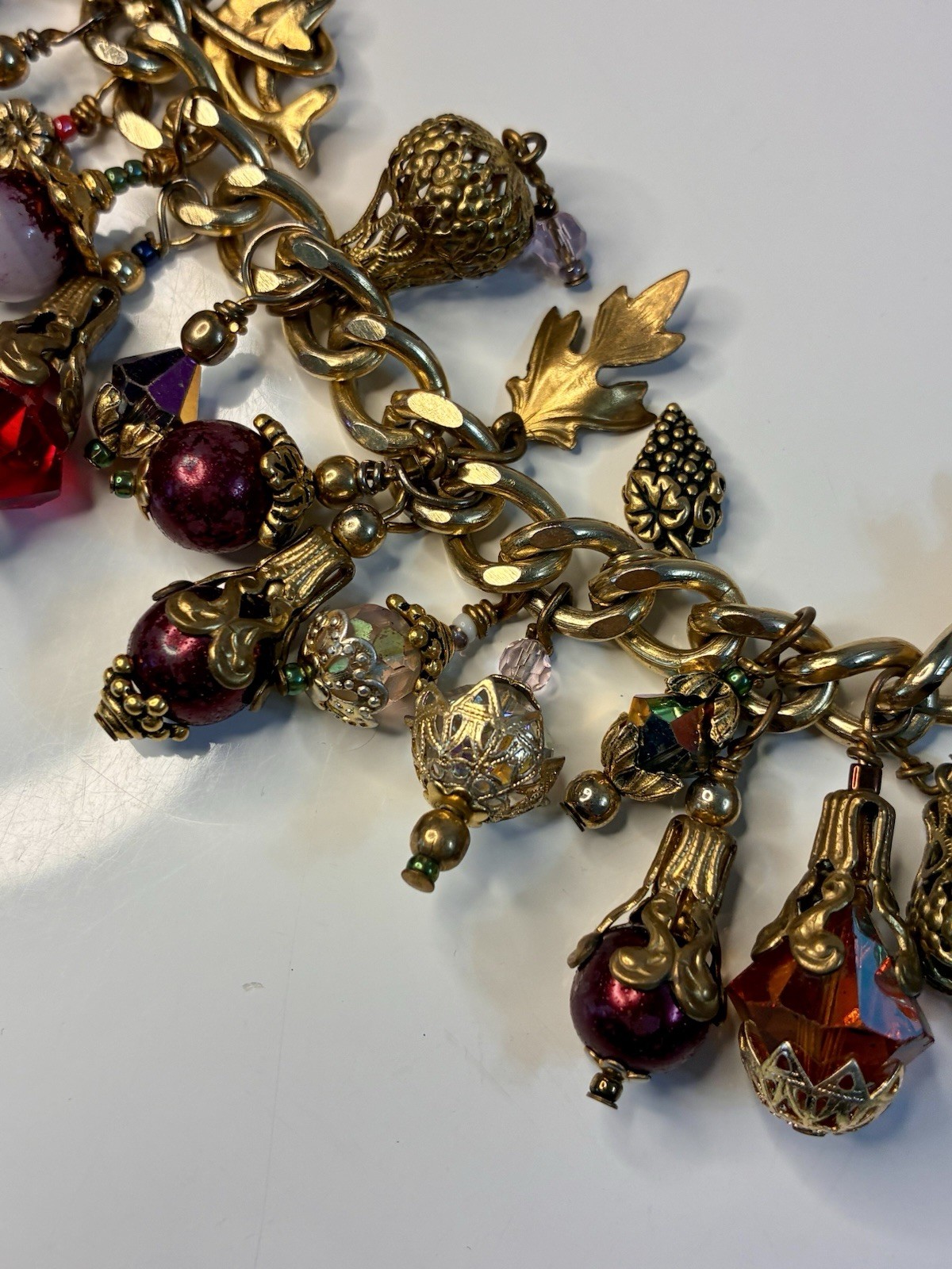 Gold Tone Cable Chain Charm Bracelet Toggle w/ Crystal Dangle Leaf Charms