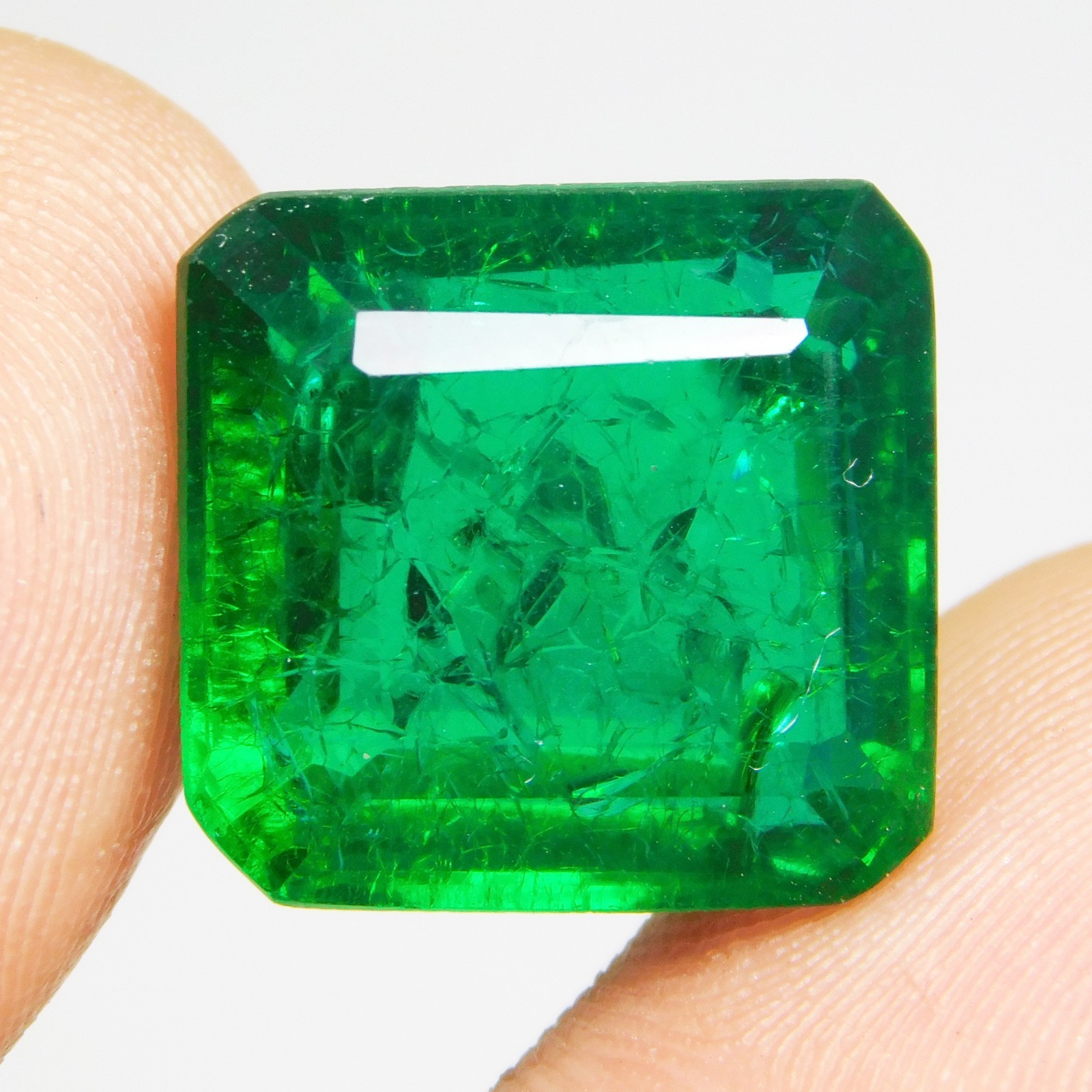 Stunning 11.40 Ct Natural Colombian Green Emerald – “Certified” Loose Gemstone