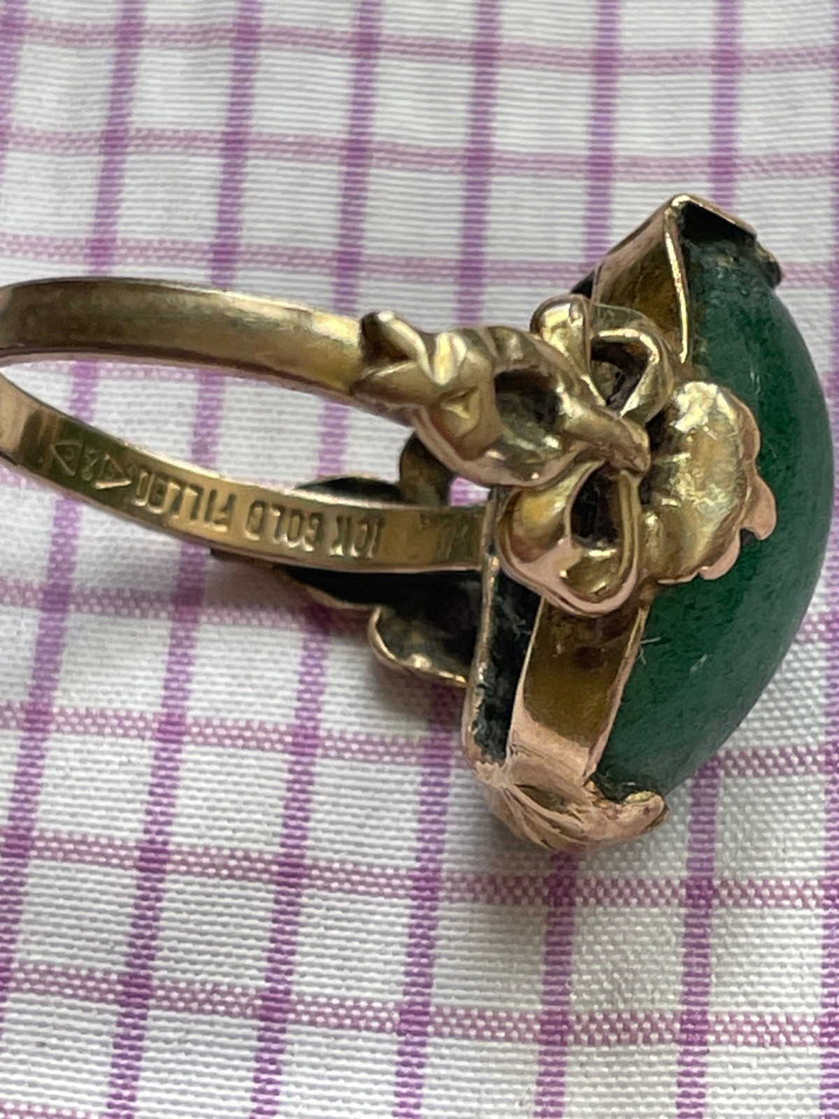 Vintage A&Z 10K Gold Filled Green Jade Aventurine Cabochon Ring Size 7 Bow Motif
