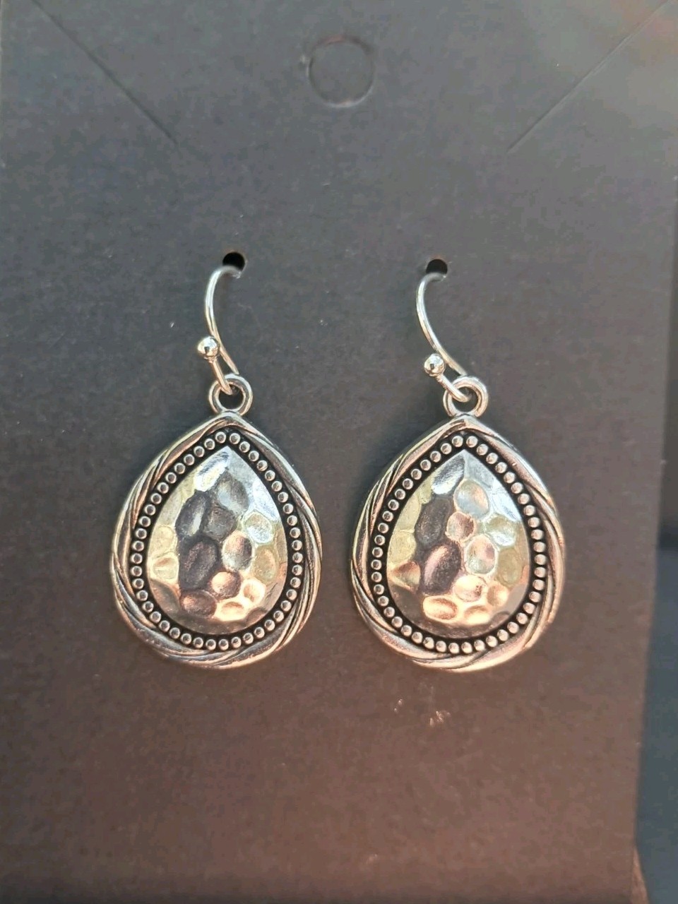 ​Silver Tone Hammered Teardrop Dangle Fashion Earrings Rope Beaded Border Boho