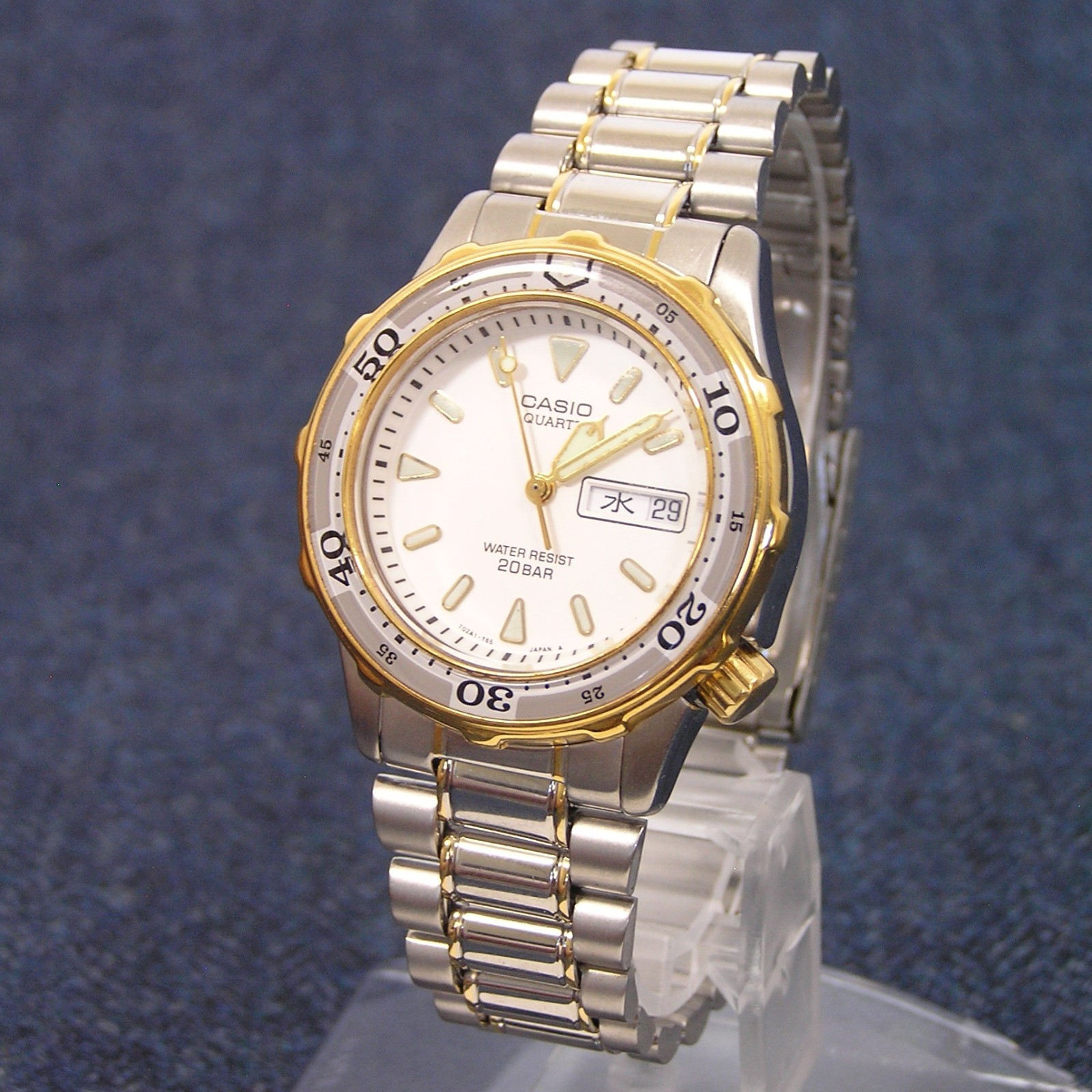 CASIO MARLIN MD-715 90s Retro Dive Watch Rare Japan Imported 200m Silver Quartz