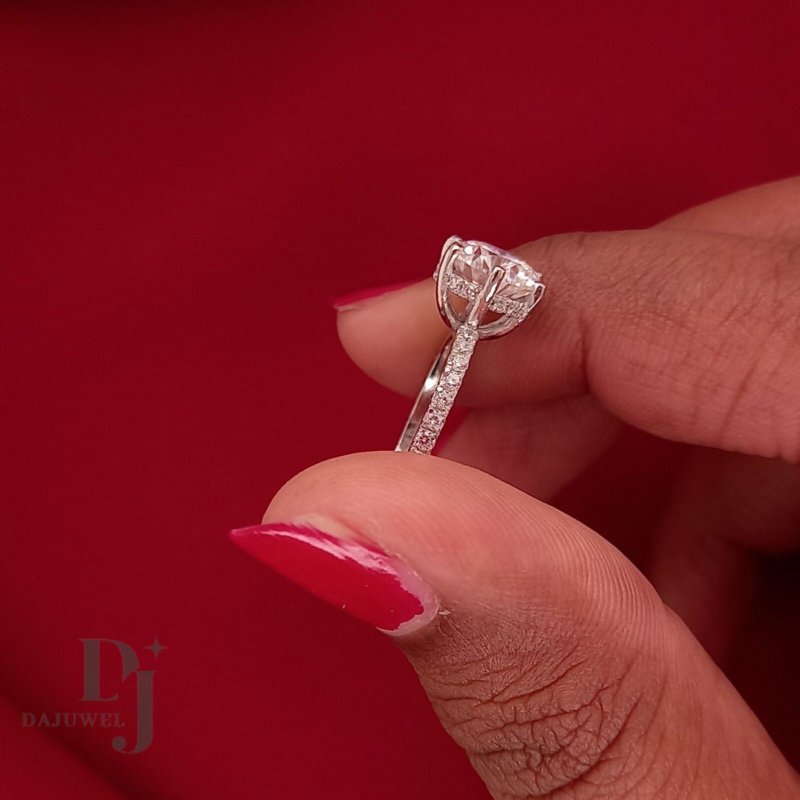 Moissanite Solitaire Engagement Ring Solid 14K White Gold Round Cut 2 Carat VVS1