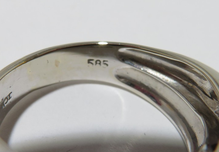 14K WG RUBY & WHIT STONE CLUSTER SWIRL BAND RING SZ 8.25 7.83 grams (A22045-1)