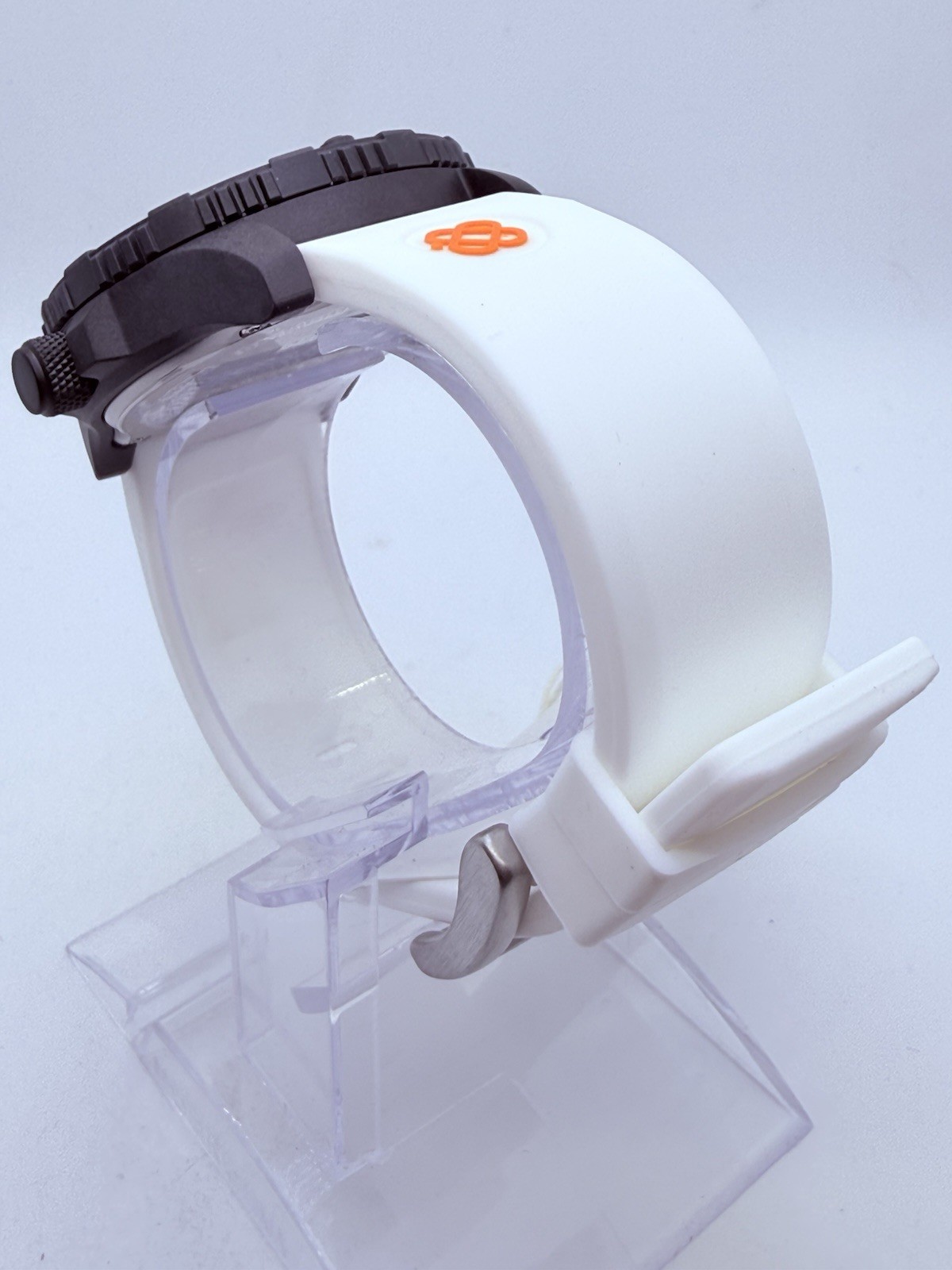 Deep Blue DAYNIGHT 43MM DIVER SOLAR POWERED PC WHITE DIAL 3 COLOR TUBES‼️