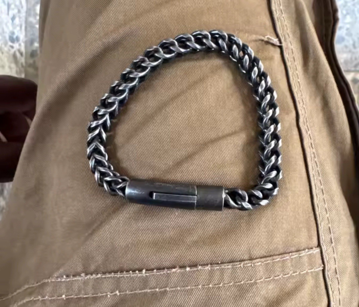 Men’s black and silver stainless steel curb chain bracelet, Viking style, 21 cm.