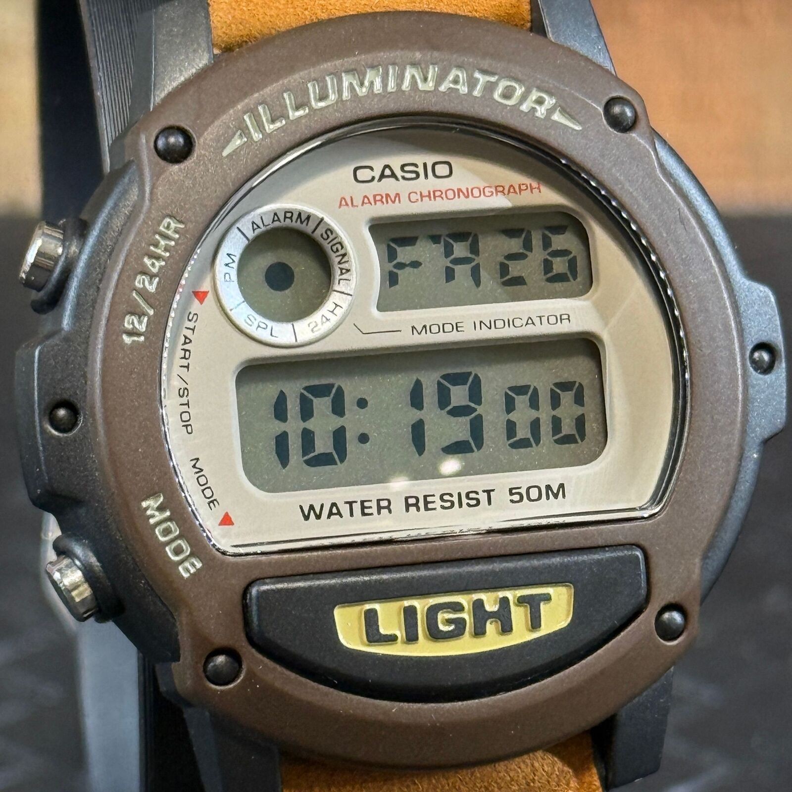 Casio W-89H – 44mm