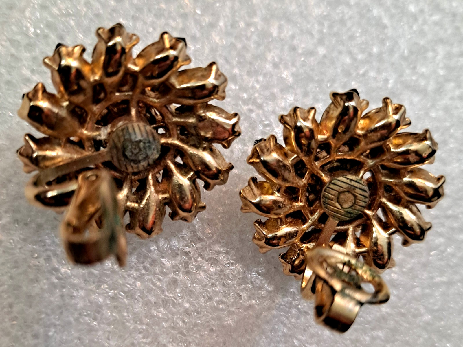 Trifari Rich Green Ira Desert Rhinestone & Aurora Borealis Clip Earrings