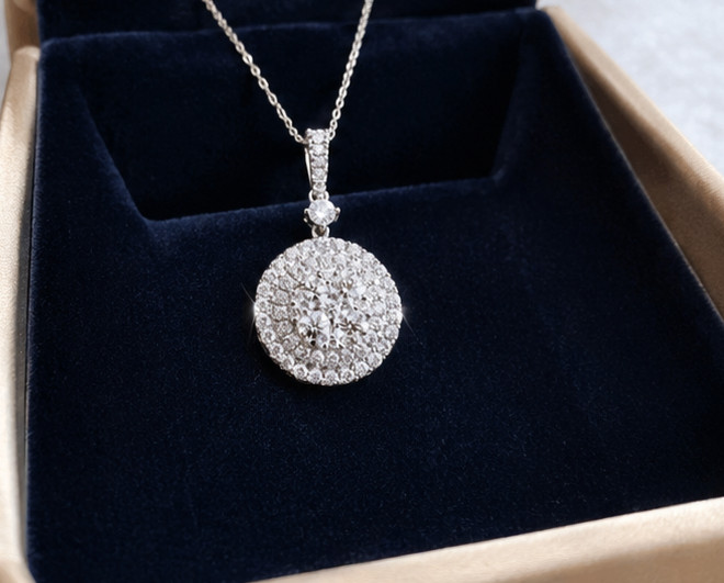 2Ct Round Cut Simulated Diamond Elegant Halo Pendant Necklace 925Starling Silver