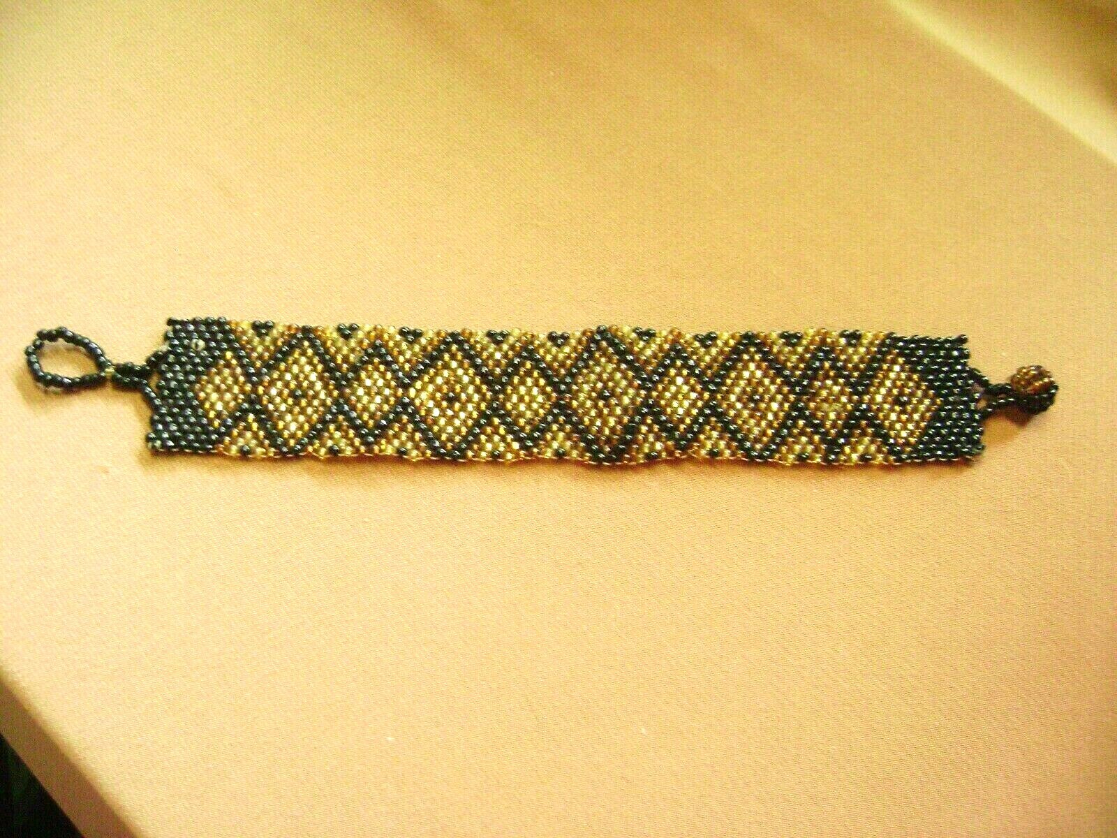 SOUTHWESTERN BOHO GLASS SEED BEADED GOLDEN BROWN BLACK 6.5″ LONG BRACELET