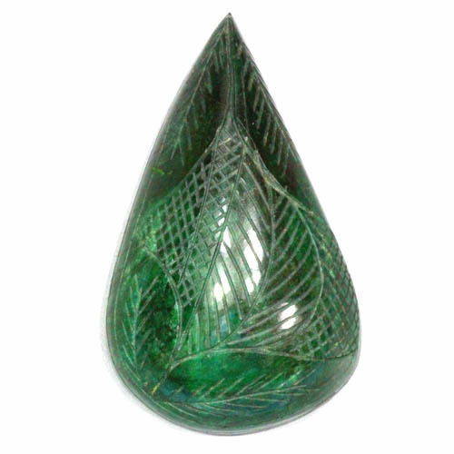 1020 CTS–CERTIFIED–MUSIEUM BIG SHOW CASE PIECE–100 % NATURAL EMERALD–CARVING