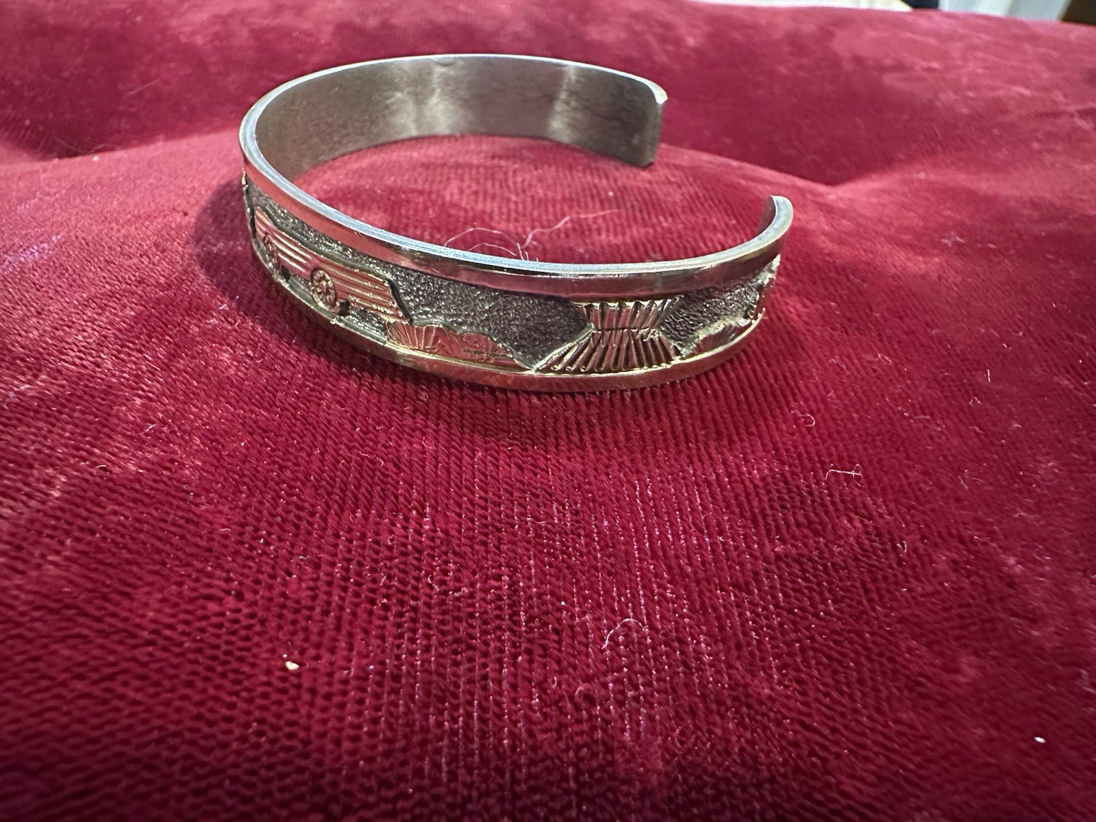 Navajo Floyd/Lloyd Becenti BCT Sterling & 12KGF Storyteller Cuff Bracelet 17.3g