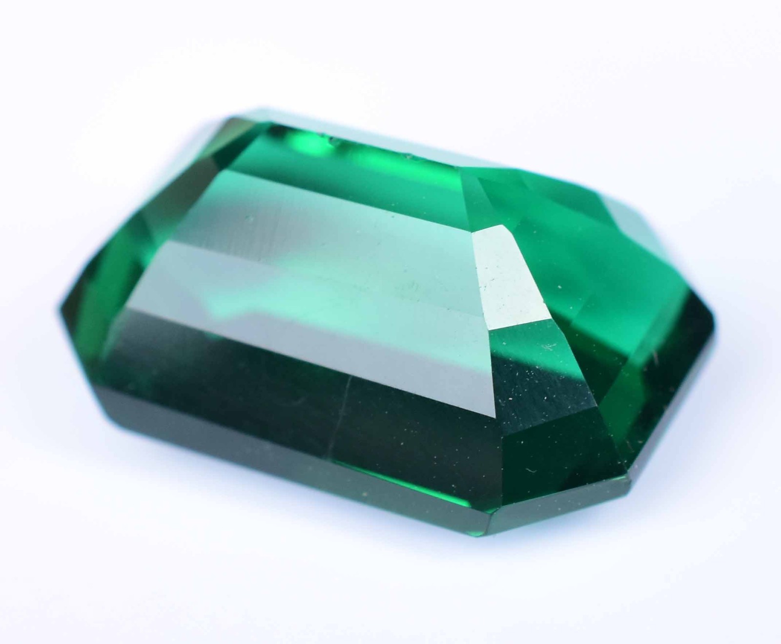 Natural Green Emerald 15.75 Ct Emerald Cut AGL Certified Stunning Loose Gemstone