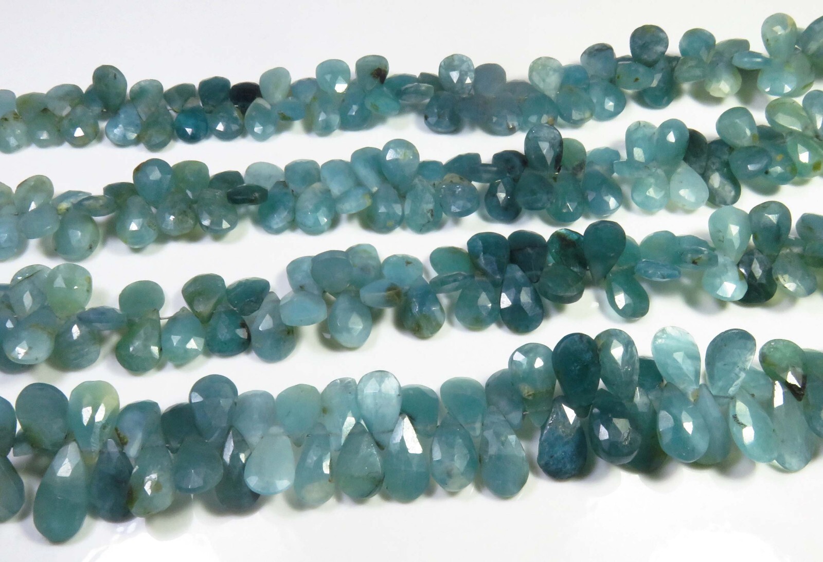 Green Grandidierite Faceted Heart Gemstone Beads 8″Strand Natural Beads LC-923