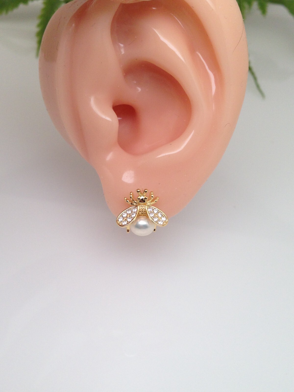925 Sterling Silver CZ Pearl Bee Stud Earrings Women Girls Gold Studs 11mm