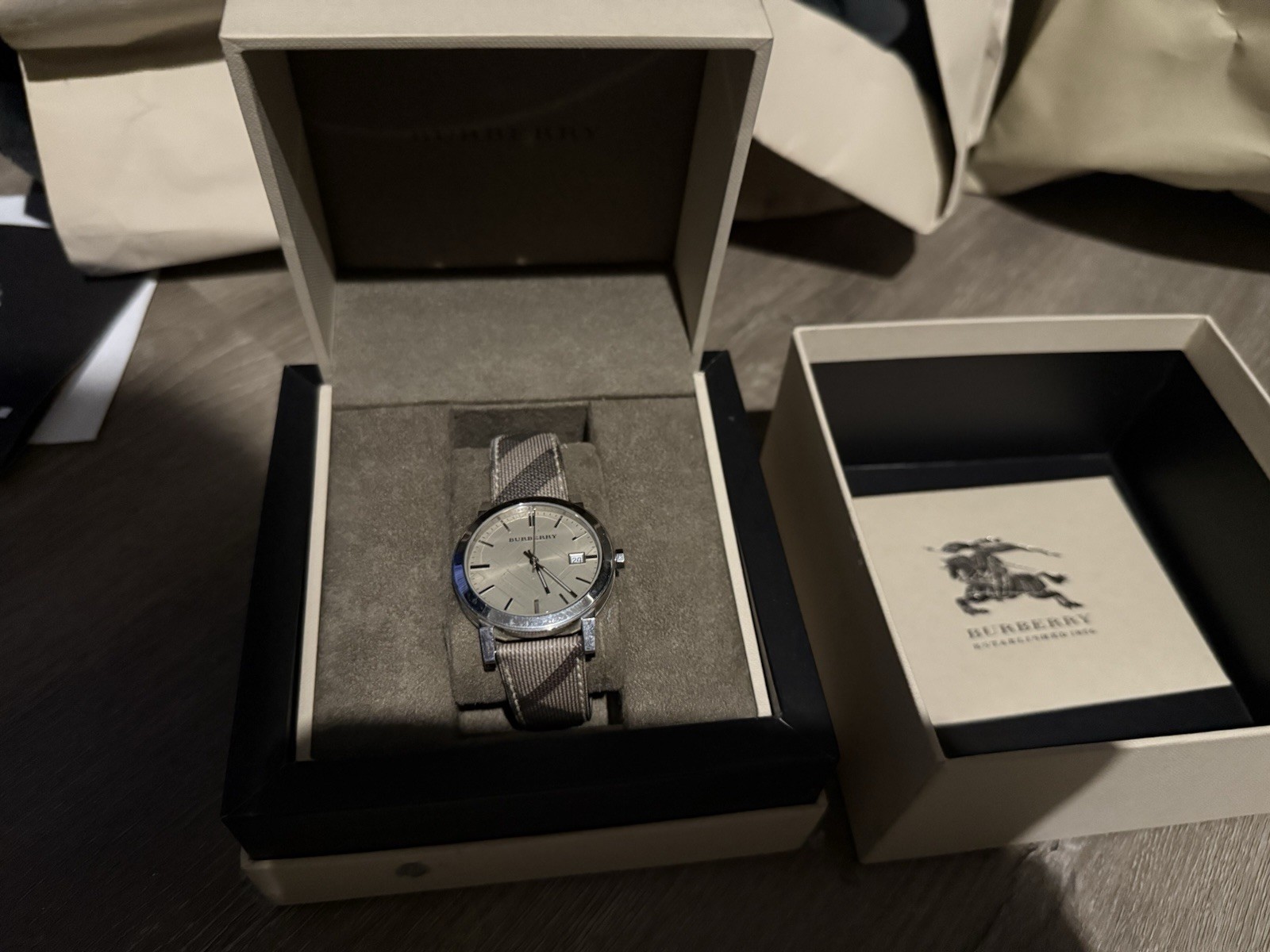 Burberry The City Quartz Silver Dial Gray Fabric Strap Date w/Box