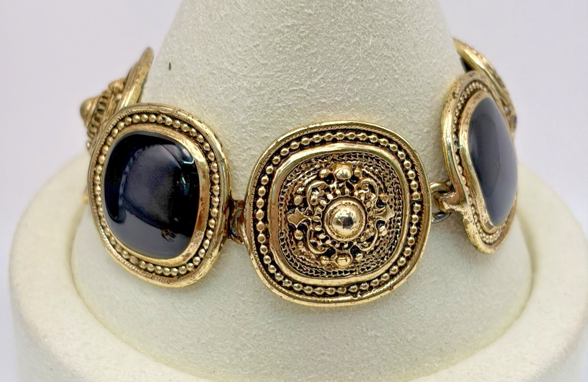 Vintage Gold Tone Etruscan Revival Black Stone Cabochon Link Bracelet