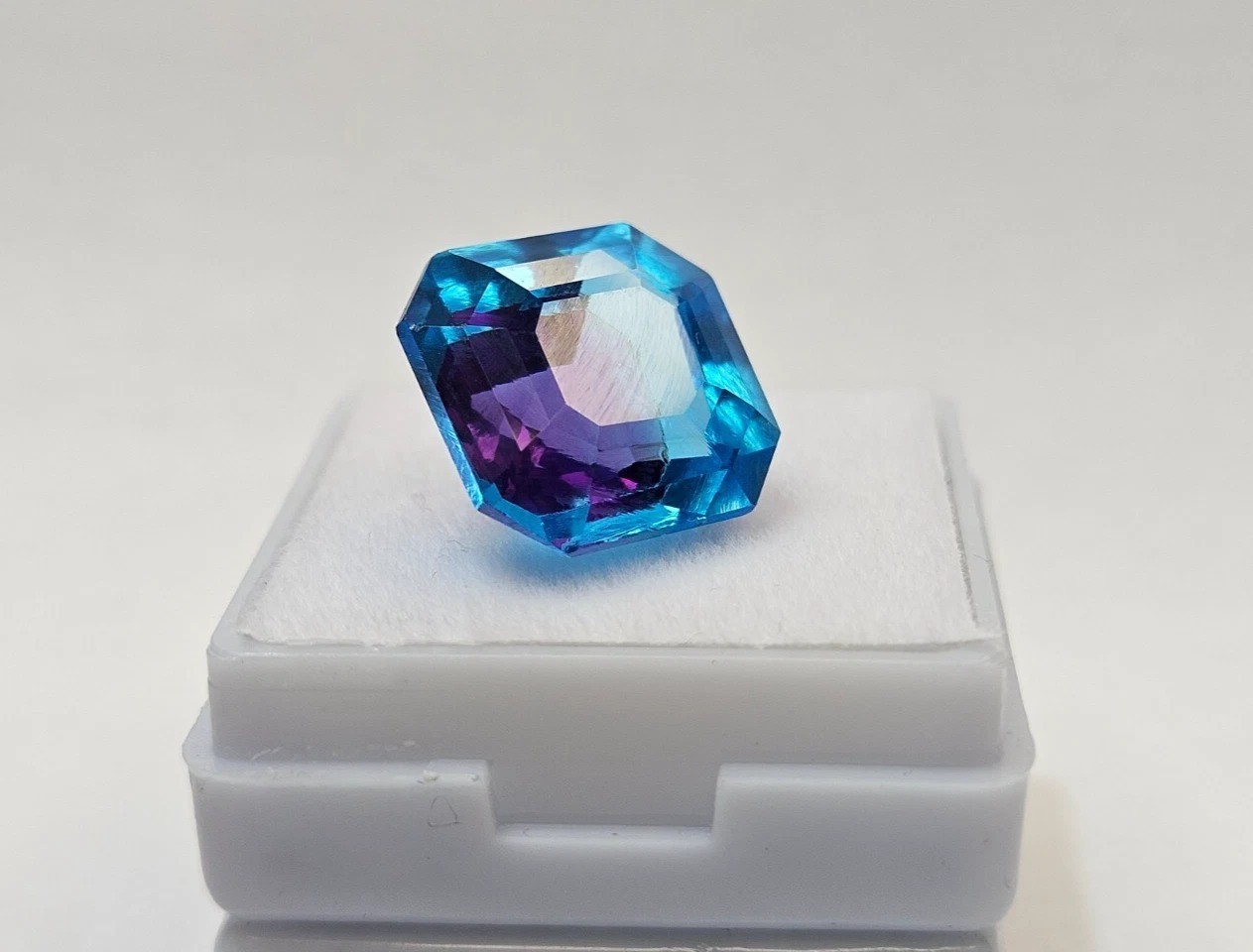 Bi-Colour Pitambari Sapphire Asscher Cut 12-13 Ct Loose Gemstone EGL Certified