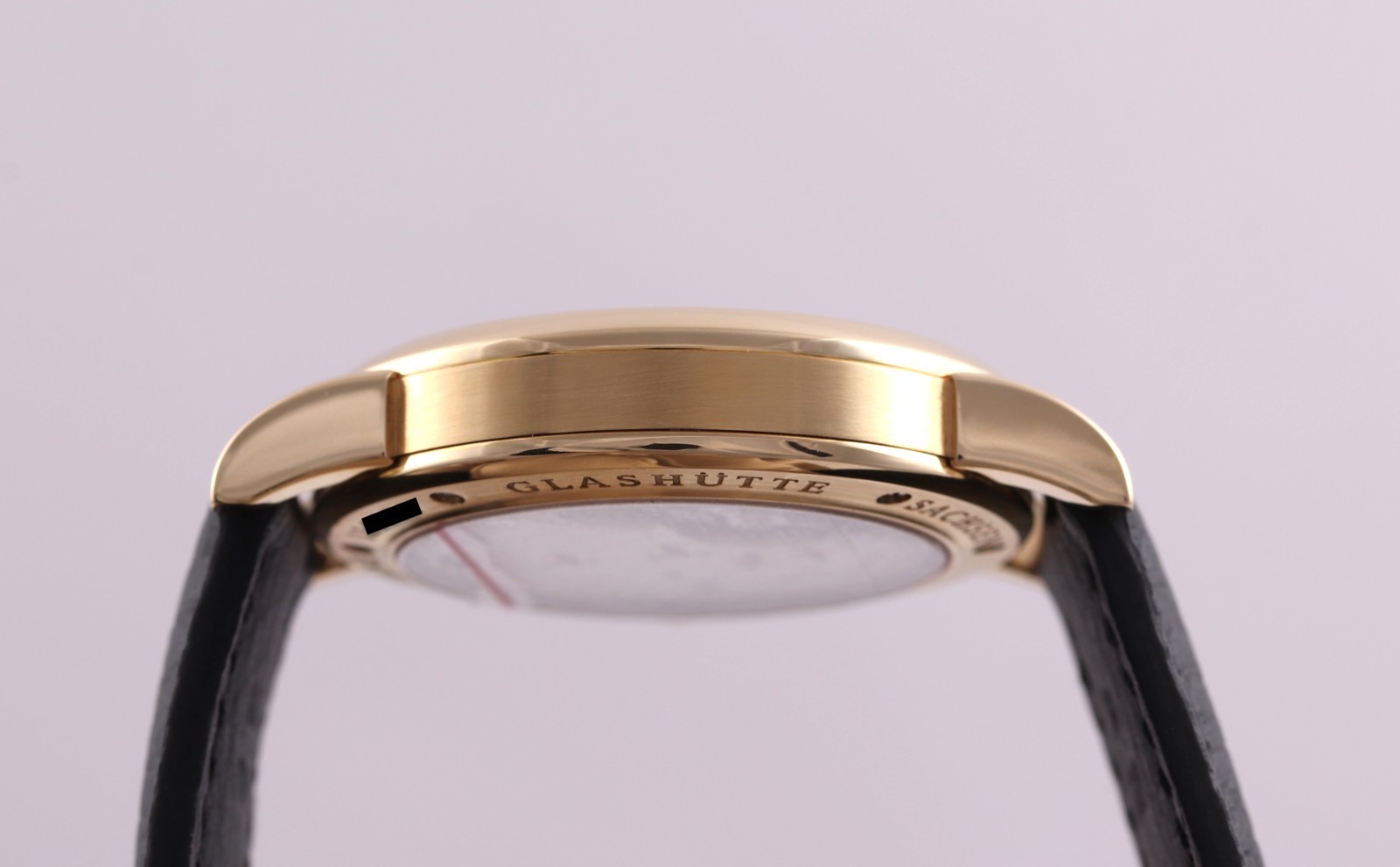 A. Lange & Söhne Saxonia 34mm Yellow Gold Silver Ivory 105.021