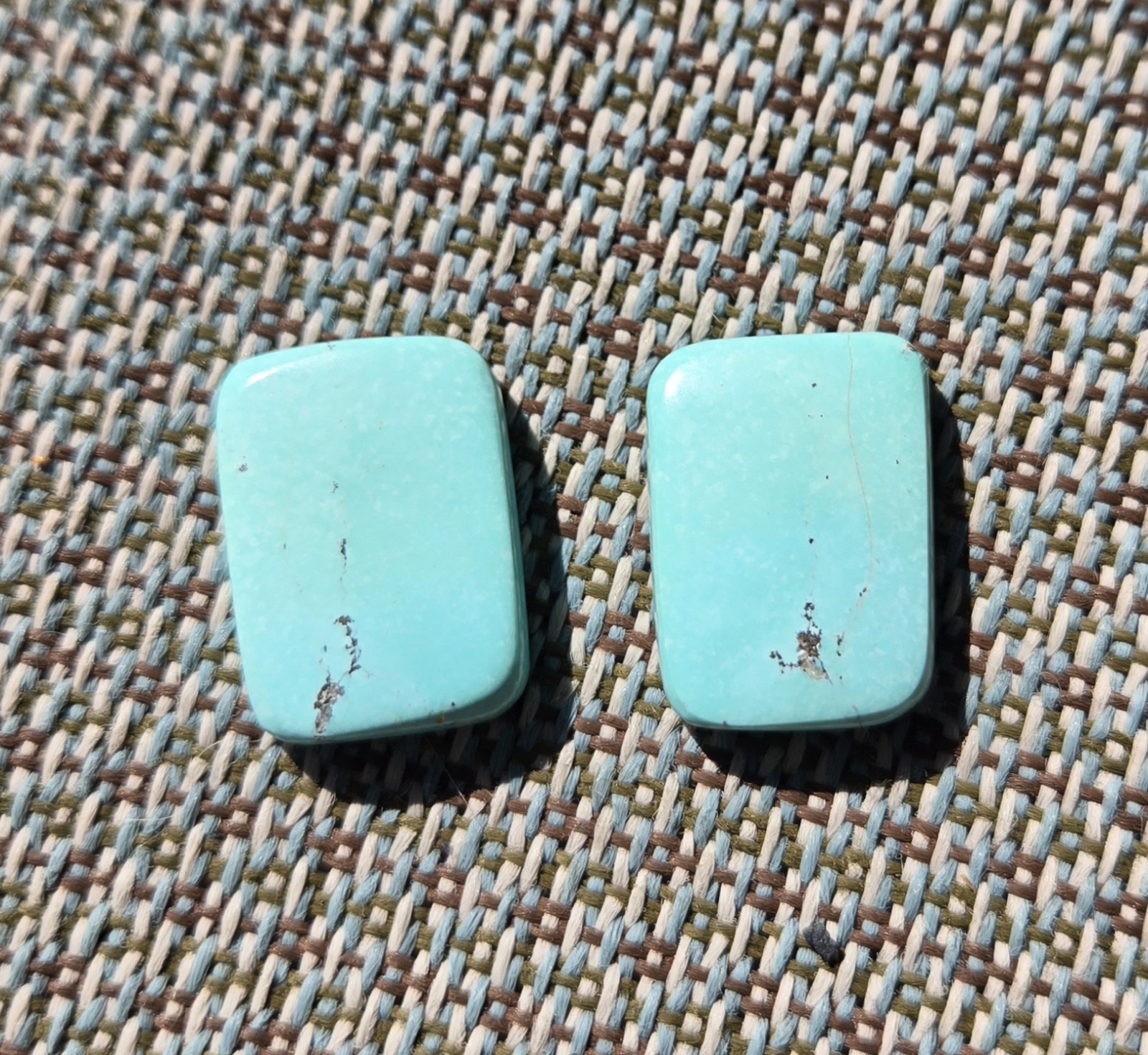 2 MATCHING CALIBRATED RECTANGLE TURQUOISE CABOCHONS 20 CARATS T152