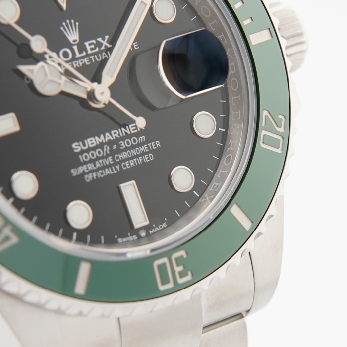 ROLEX Submariner Date 41 126610LV Warranty 2022 Box/Paper
