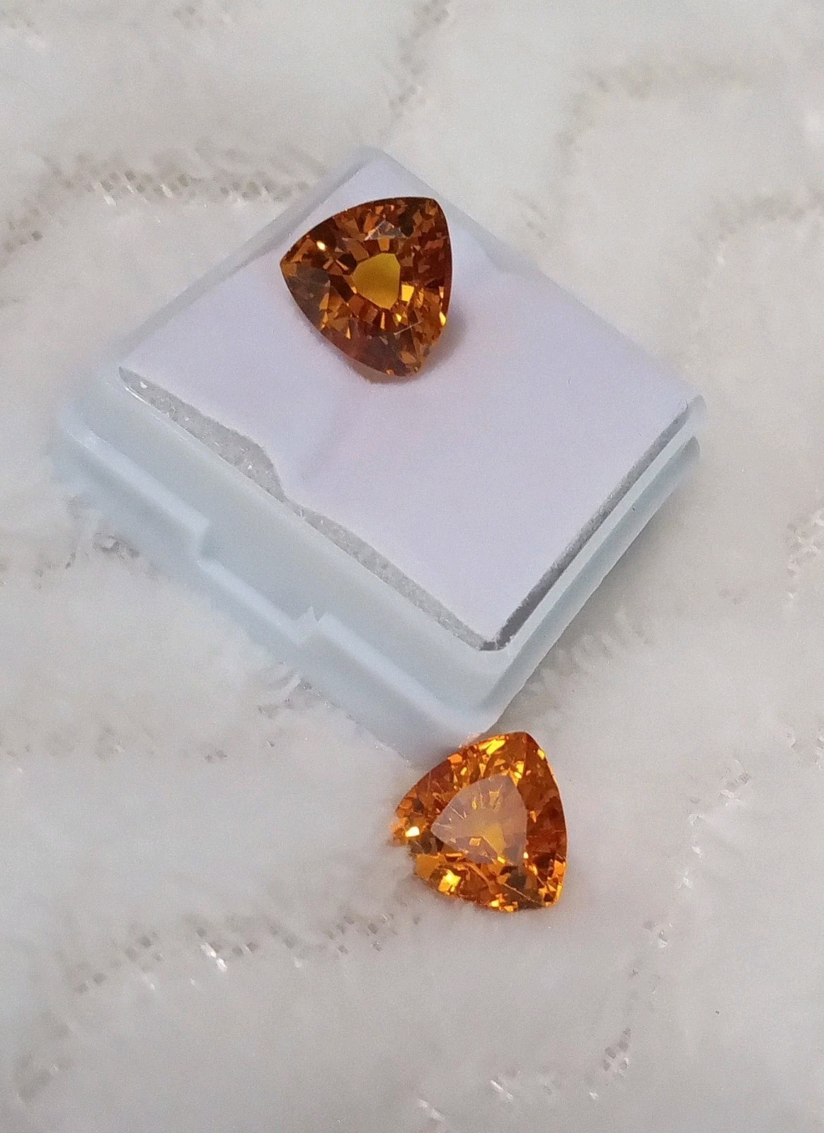 9x9x9x7mm Lab Created Diffused Orange Padparadscha Thick Trillion Cut About 14CT