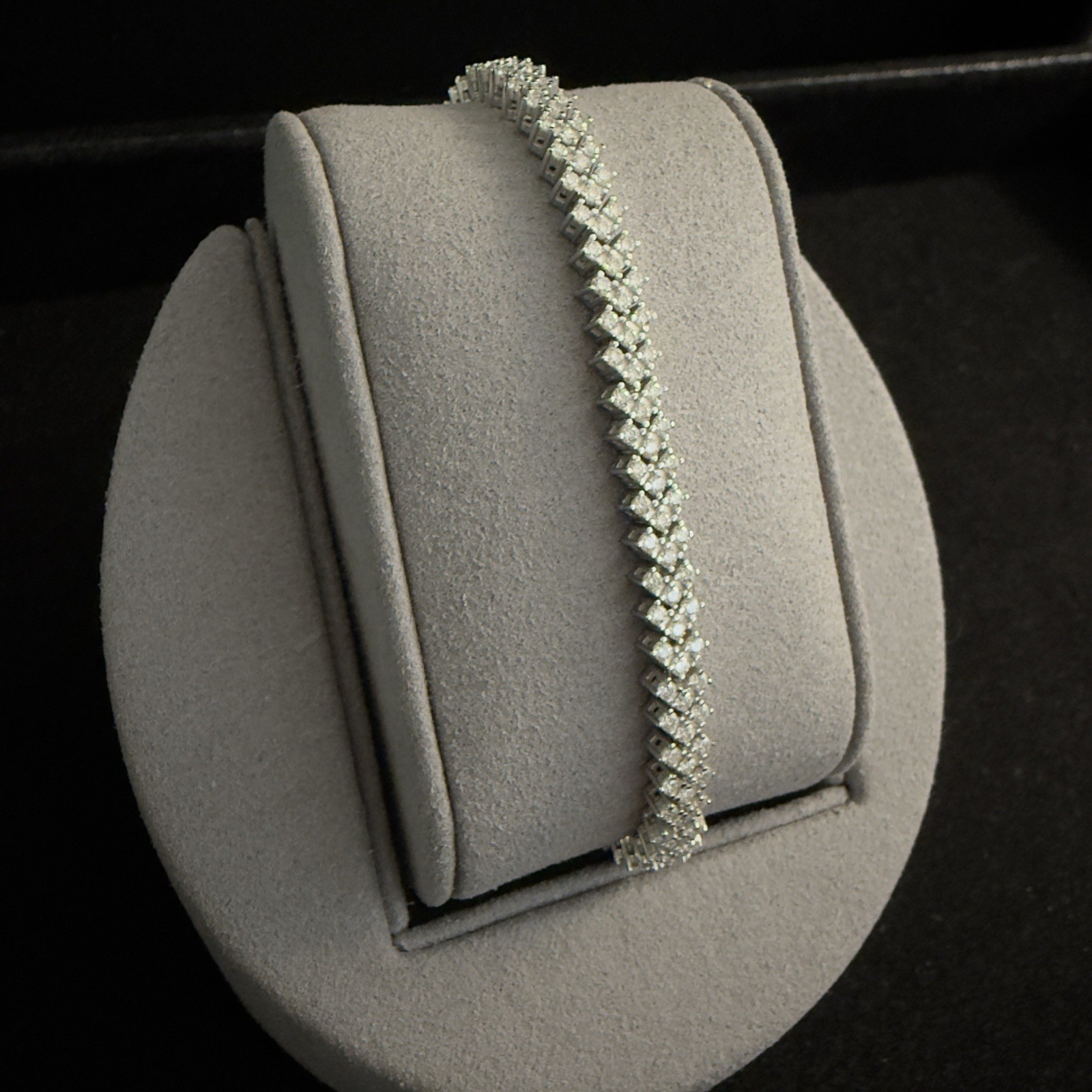 5mm 8in Genuine Moissanite Chevron Tennis Bracelet 2.9CTW~Retails$ 960.00