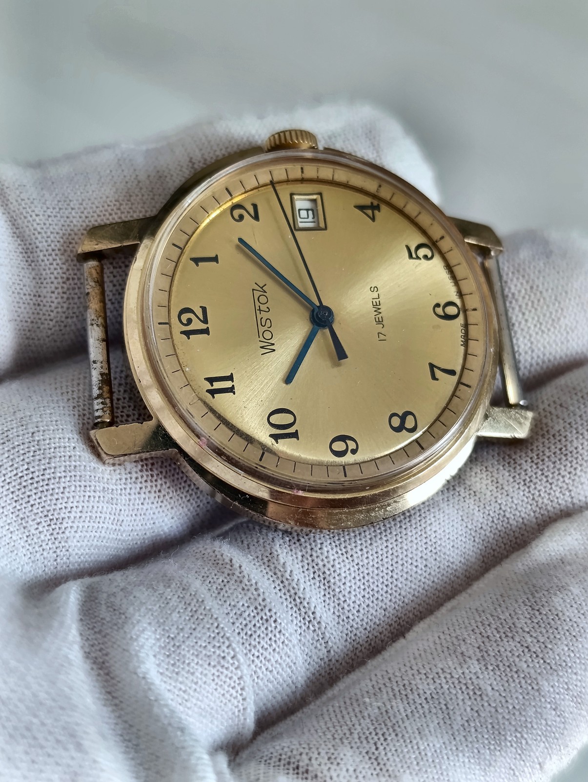 Vostok 2414A Soviet USSR Watch 1980s Chistopol 17J Gold Dial