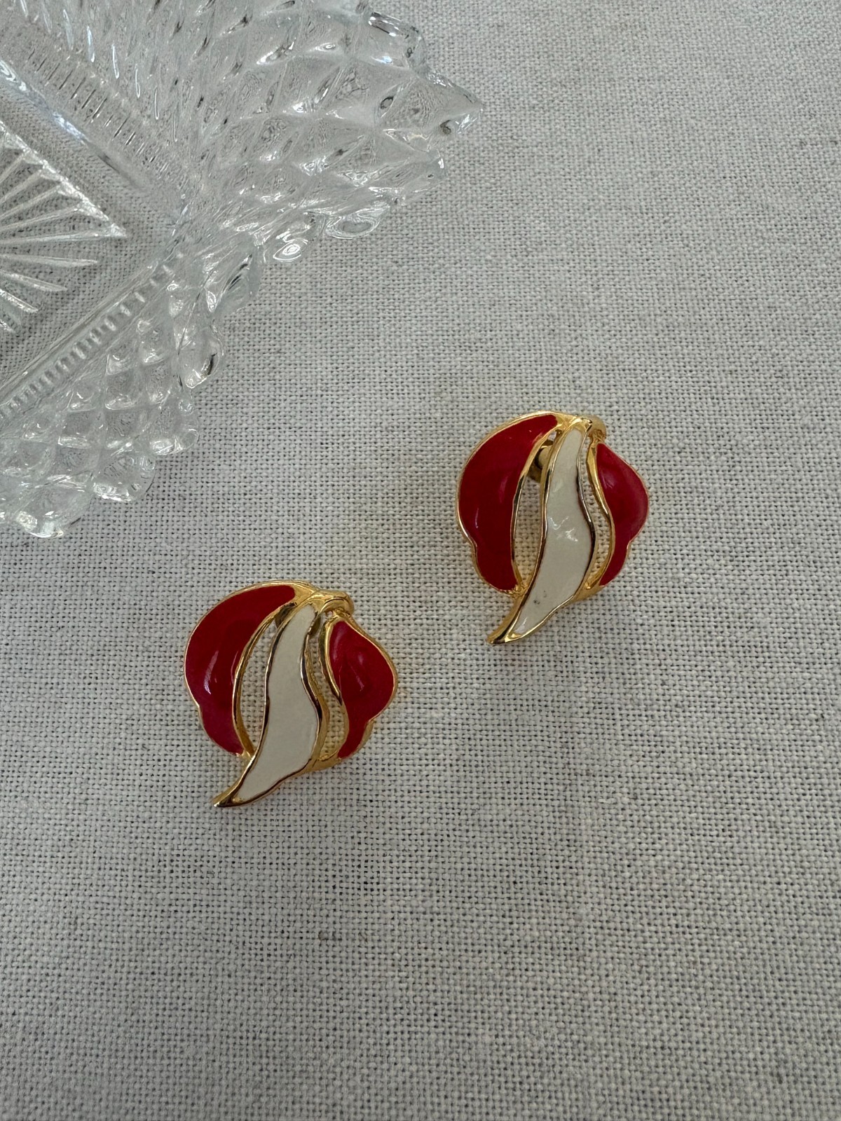4pc Vintage Red White Blue Enamle Stripe Earring Set with Vintage Jewelry Tray