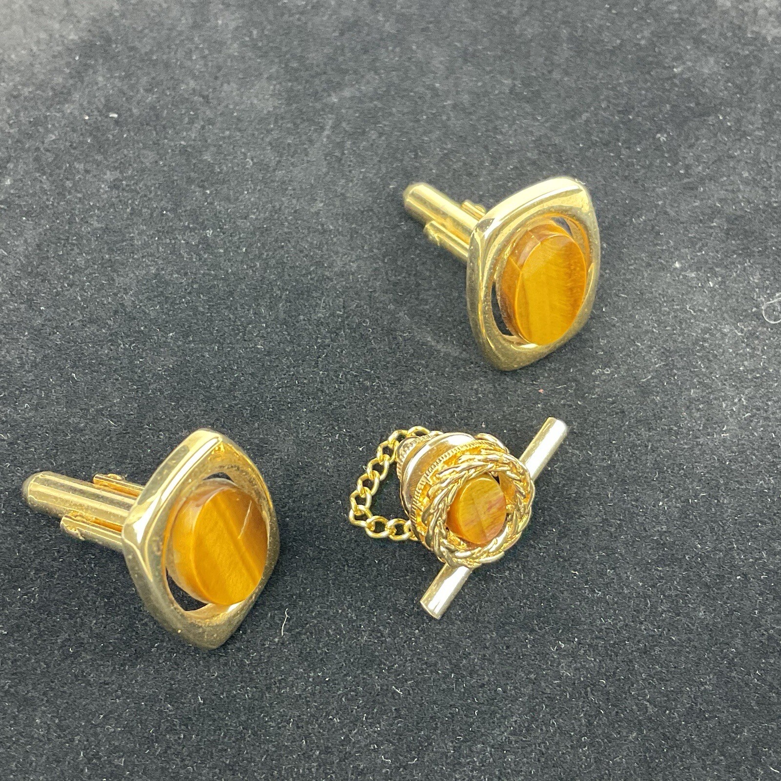 Vintage Genuine Tiger’s Eye Cuff Links Tie Tac Set Open Gold Tone Metalwork Oval