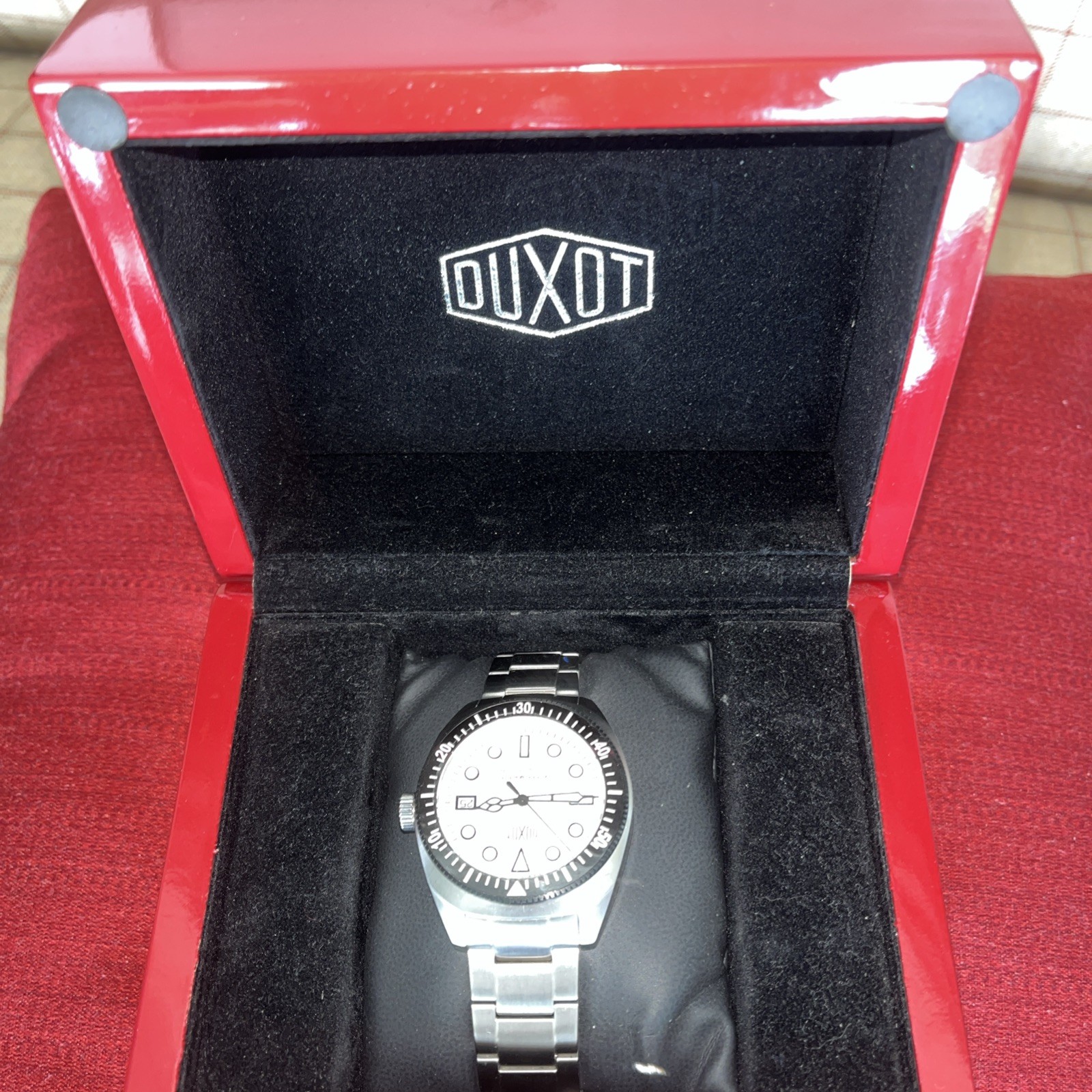 Duxot Maris White Dial Men’s Automatic 200 Meters Diver Watch In Original Box