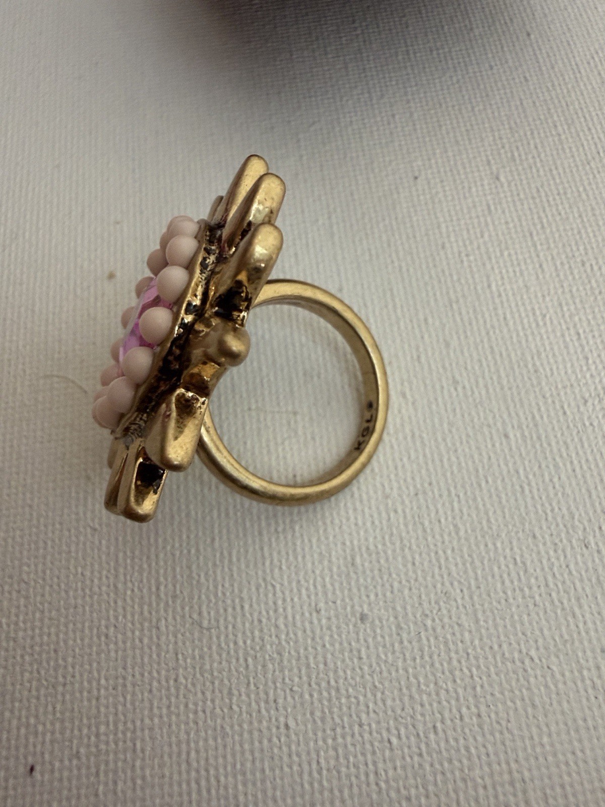 Kurt Geiger London Sunburst Crystal Embellished Cocktail Ring Sz 9