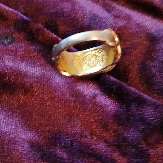 Gold Tone Crystal Pavé Band Ring Size 8 White/Colorless Stone Pre-Owned