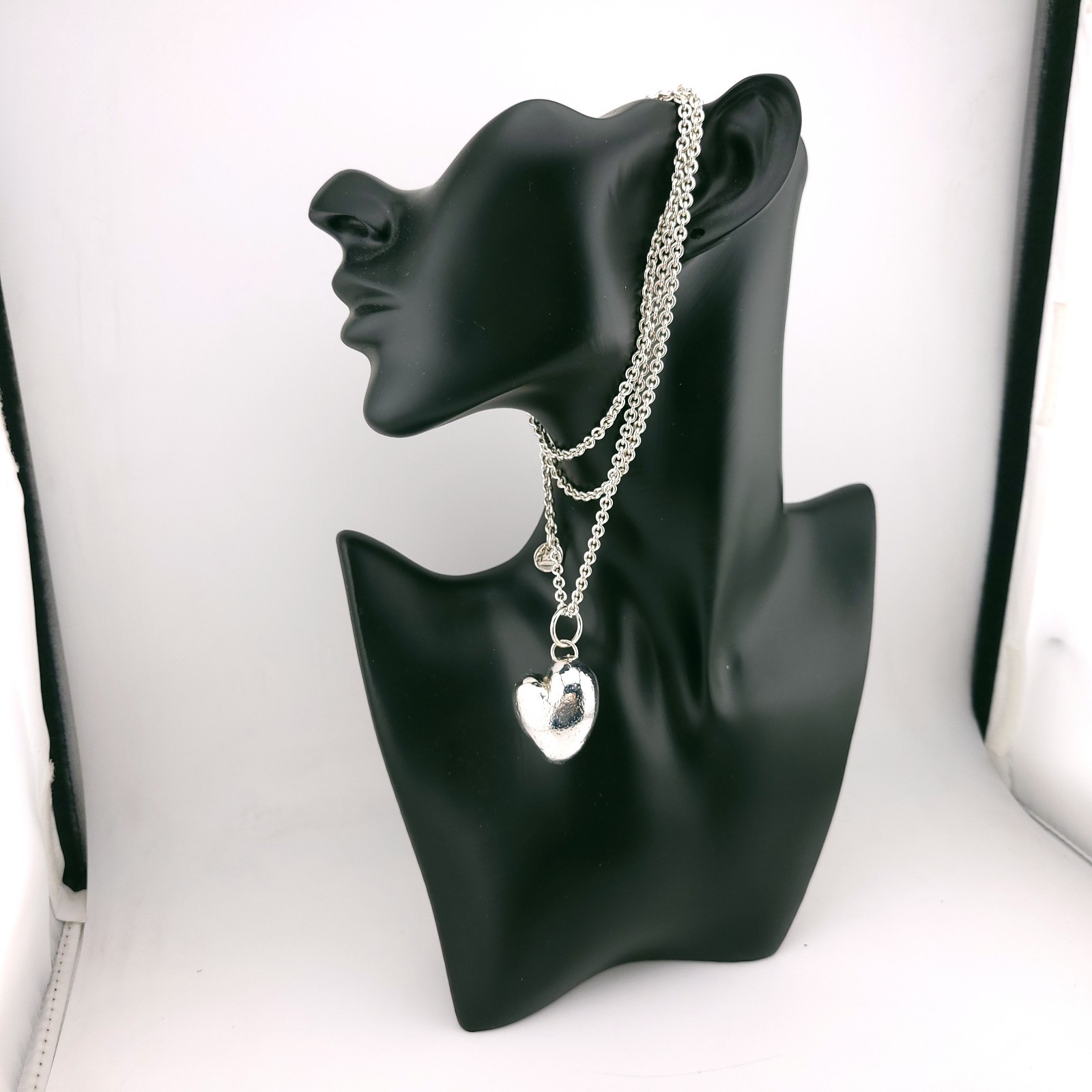 Susan Cummings SC Sterling Silver Strawberry Puffy Heart Chain Link 36″ Necklace