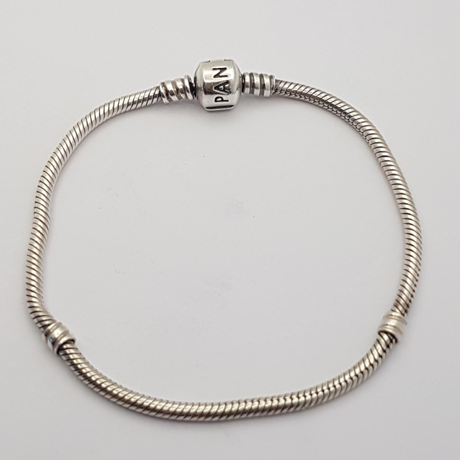Authentic Pandora Silver Moments Snake Chain Bracelet 21.5cm 590702
