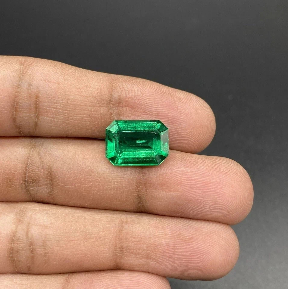 Untreated Natural AA+ 10 Ct Colombian Green Emerald Certified Loose Gemstone