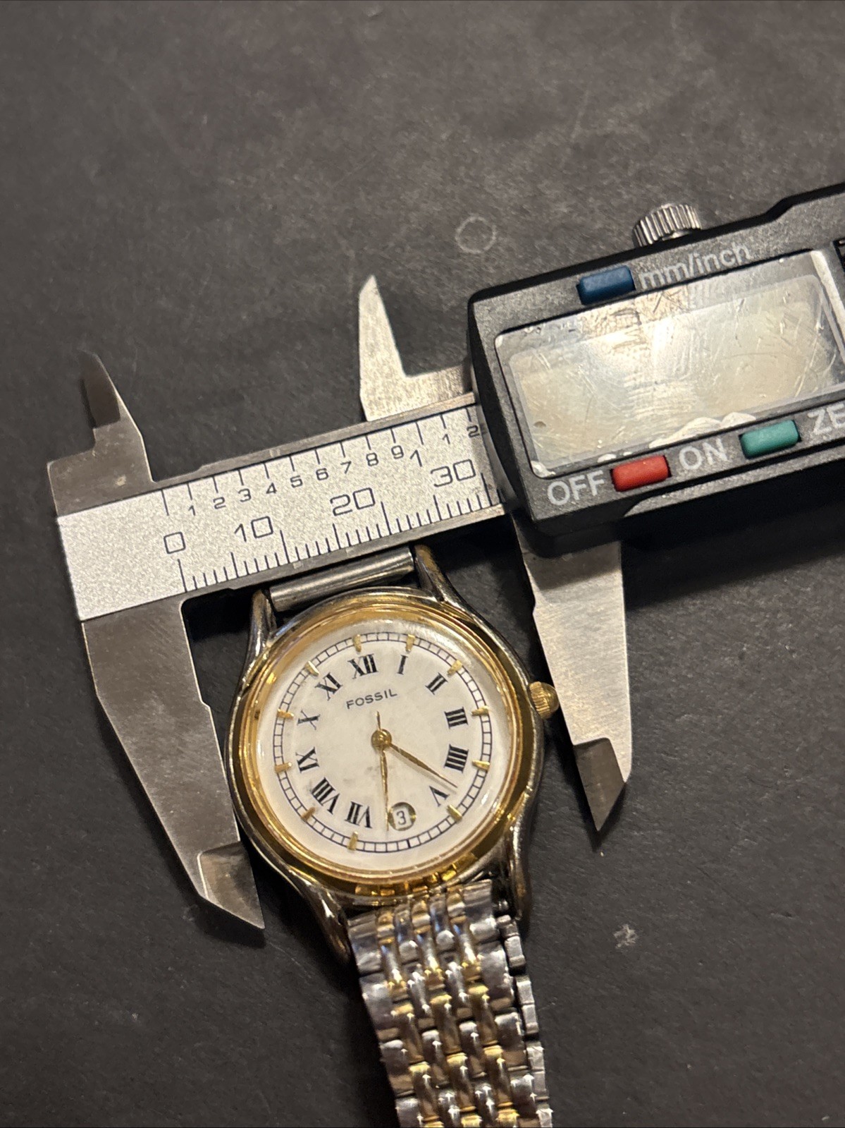 U50 Vintage Fossil Quartz Watch Lady 30mm Two Tone Roman Numerals Untested As Is