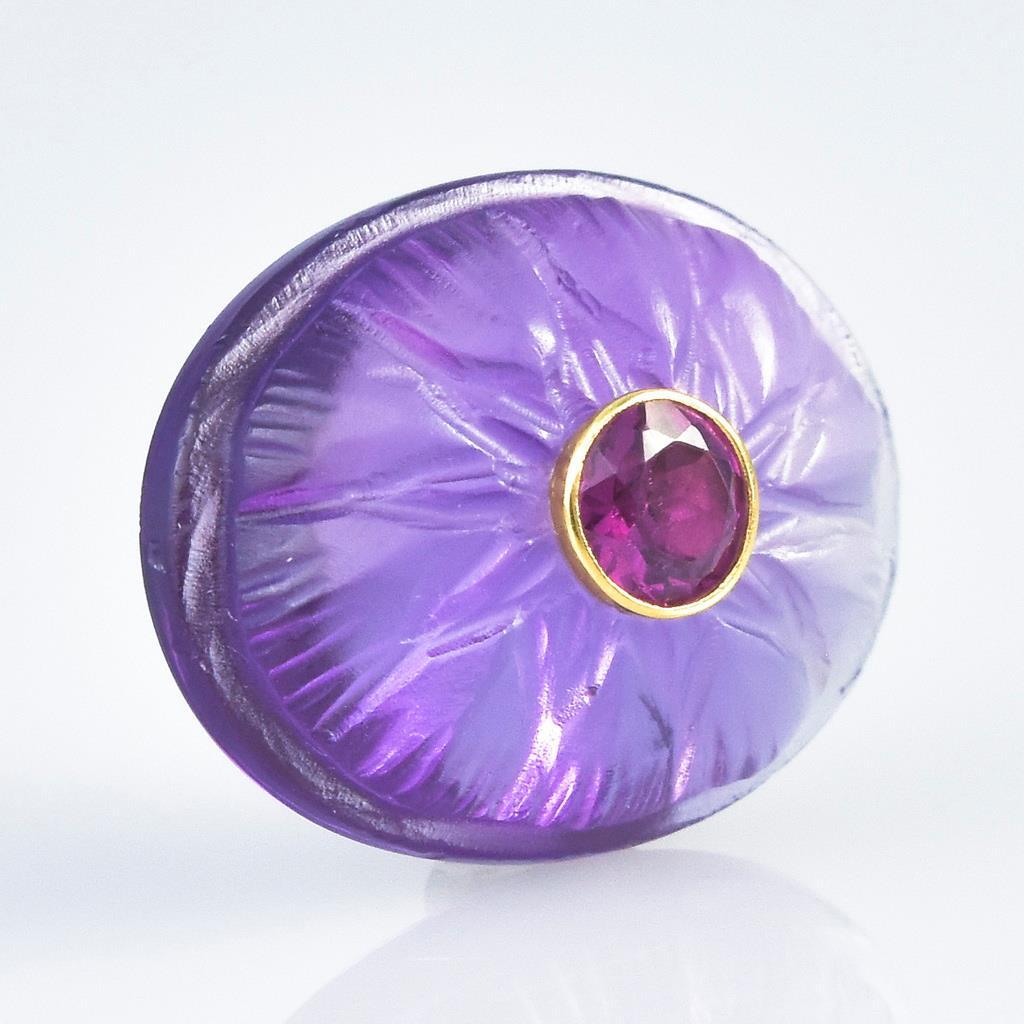 1.95 g Carved Lotus Purple Amethyst Cabochon & Rhodolite Gemstone Inlay 17x13mm
