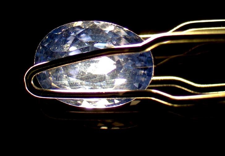 GIA REPORT LOOSE FACETED NO HEAT SAPPHIRE 3.17 CTS. FROM SRI LANKA