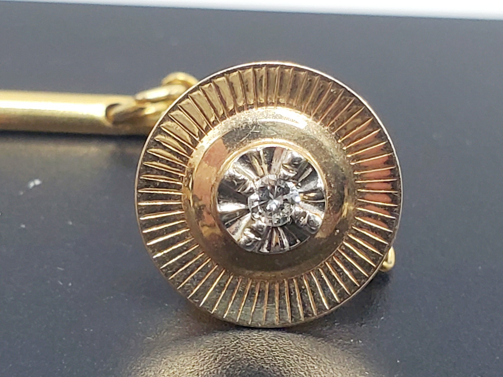 14K Solid Yellow Gold Center 2.5mm Diamond Tie Tack ~0.5” Pin 1.17g
