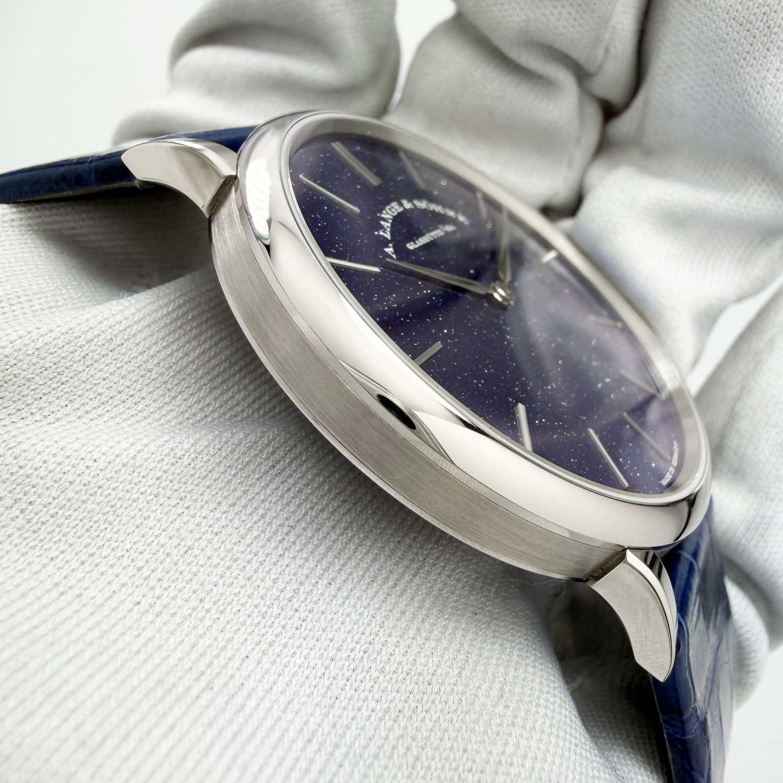 Unworn 2026 A. Lange & Sohne Saxonia 205.086 39MM Blue Aventurine 18K Wg B/p