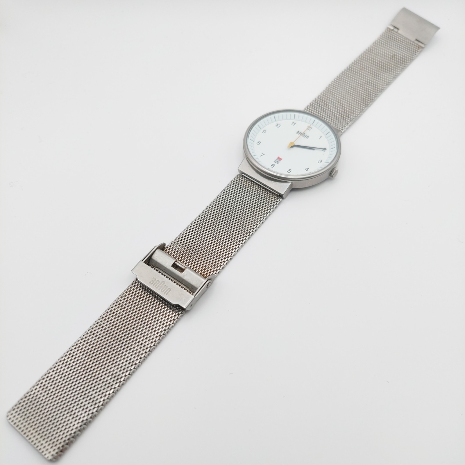 BRAUN BNH0032WHSLMHG White Dial Quartz Mesh Stainless Steel Watch Men In hand