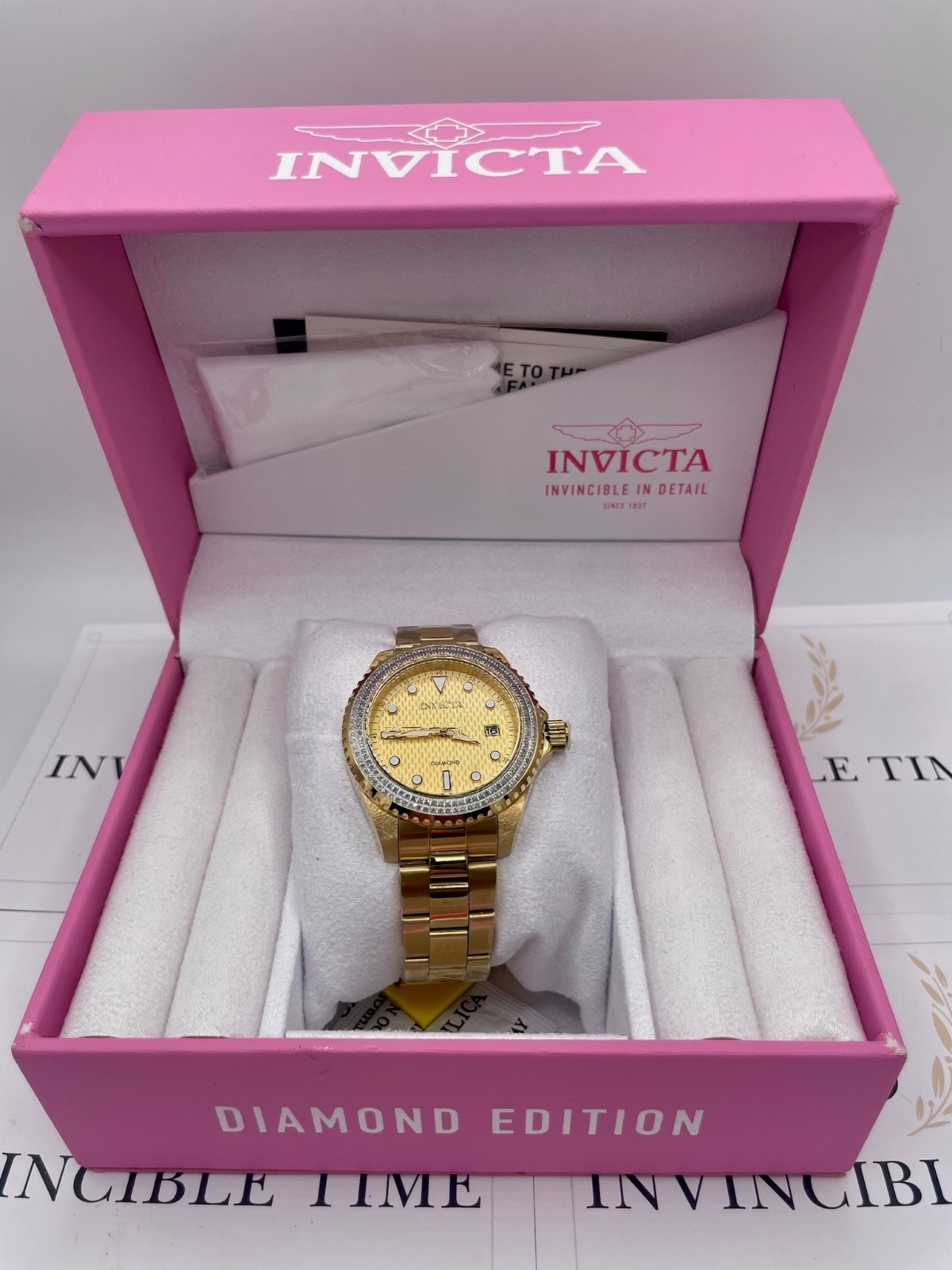 Invicta Elite Diamond 0.76 Carat Diamond Unisex Watch – 38mm, Gold (48777)